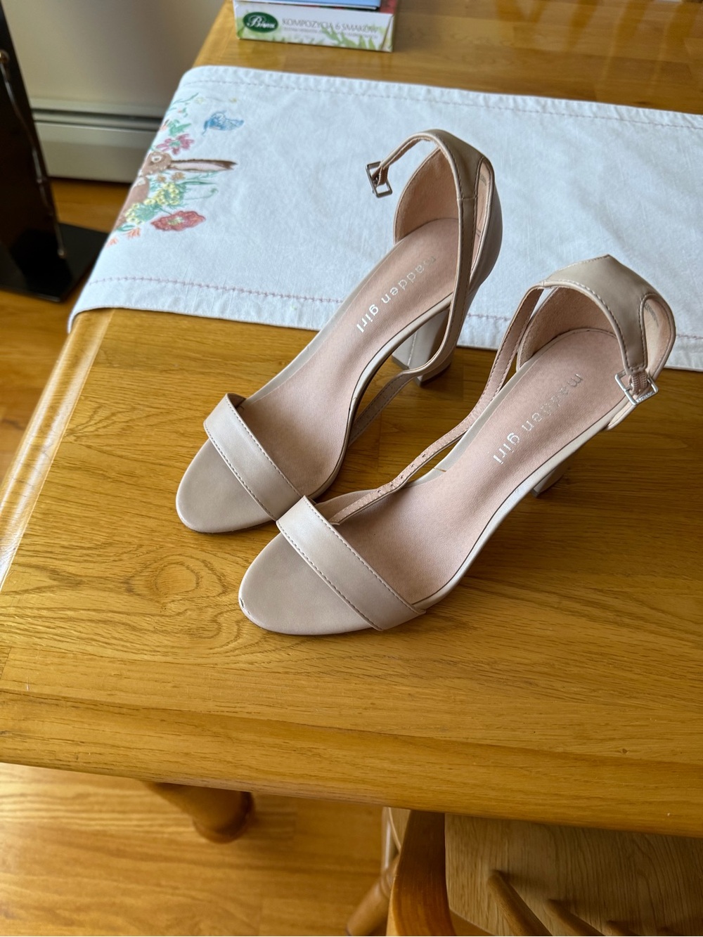 Madden girl Women's Ankle Strap Block Heel Sandals - Nude size 7